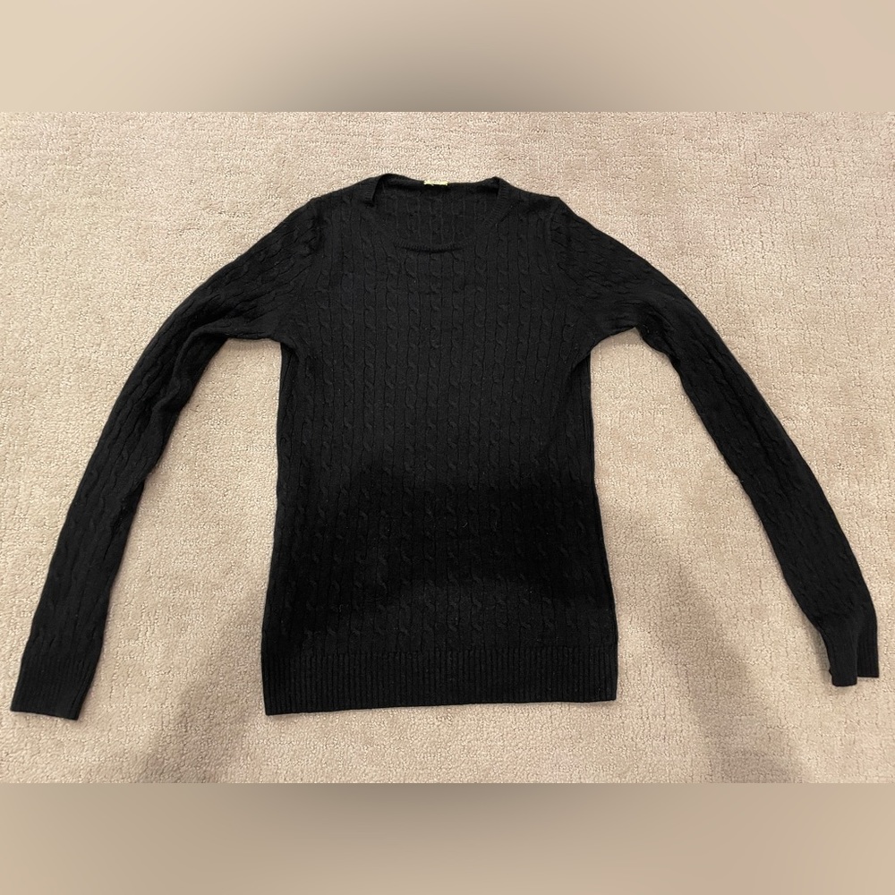 J crew Cashmere mini cable sweater.Size S